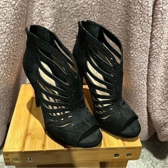 Jessica Simpson Shoes - Jessica Simpson Rhinestone Stiletto Bootie Size 7